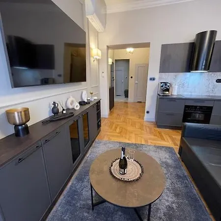 Crown Pearl - Wonderful Apartment, 110Scm, 4 Rooms Krakow Exterior photo