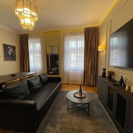 Crown Pearl - Wonderful Apartment, 110Scm, 4 Rooms Krakow Exterior photo