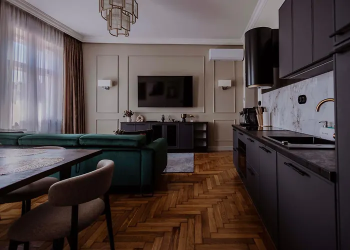 Crown Pearl - Wonderful Apartment, 110Scm, 4 Rooms